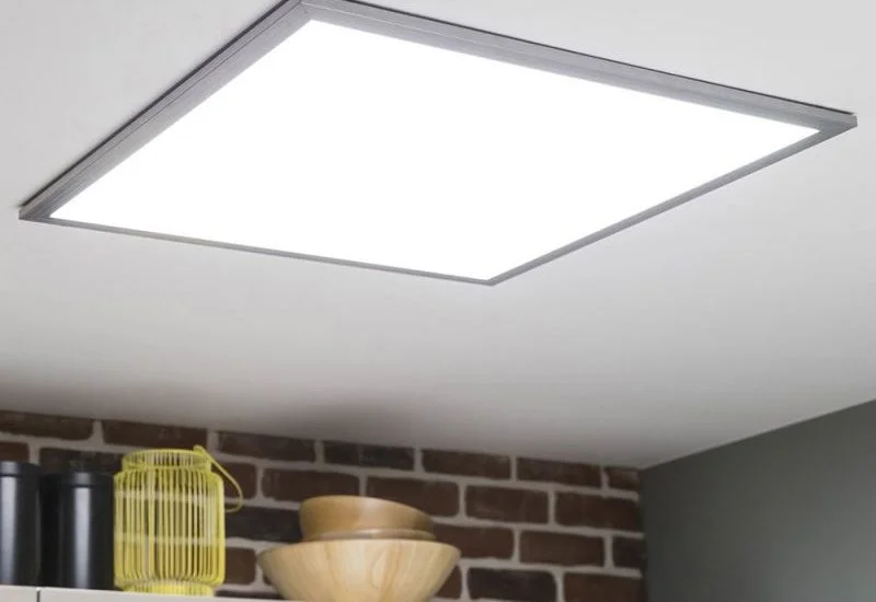 dalle-a-led-plafond-30x30cm-800x550